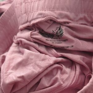 Free Birdees Pants- L